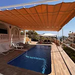 With Private Pool, Only 7 Min To The