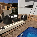 펜션 With Private Pool, Only 7 Min To The *