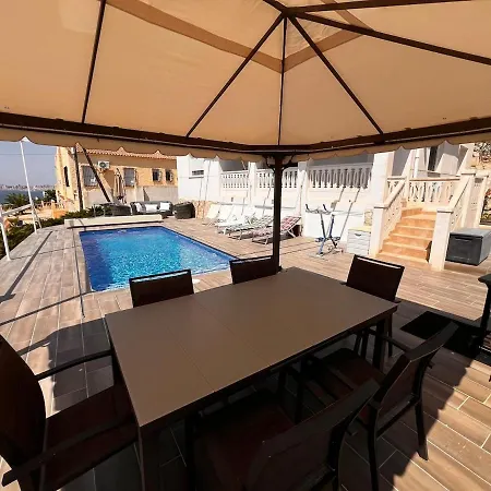 With Private Pool, Only 7 Min To The Ferienhaus *